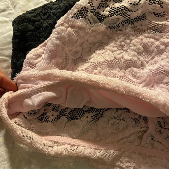 2 SO Bralettes Charcoal/Pink - Picture 10 of 12